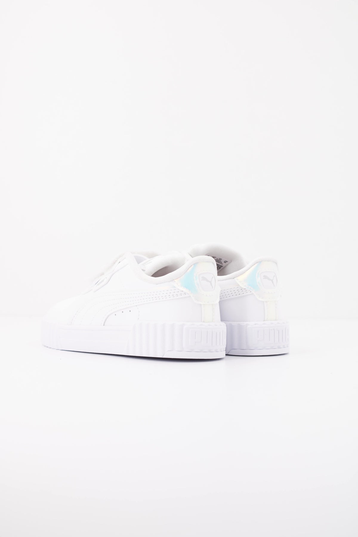 PUMA   en color BLANCO  (4)