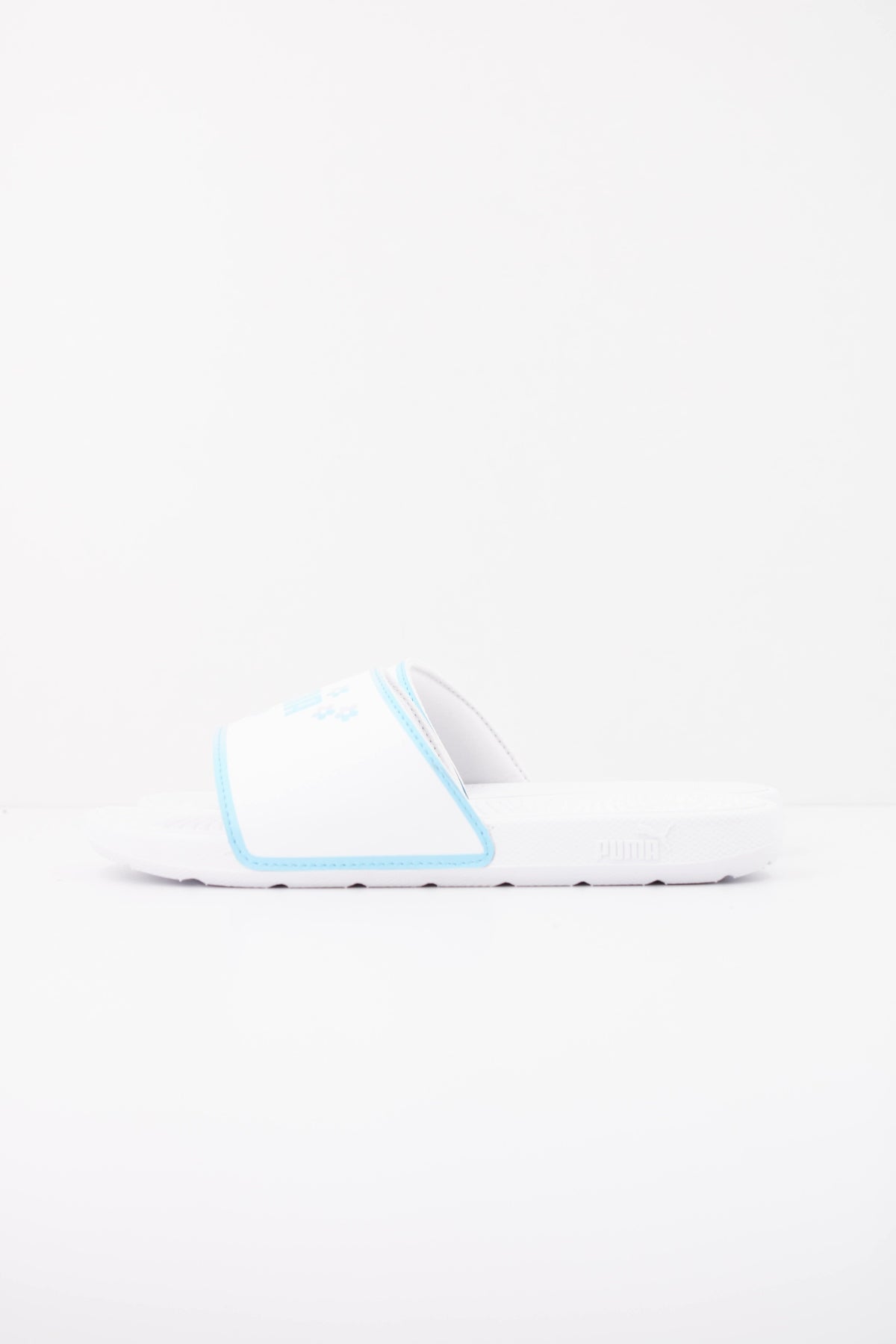PUMA   en color BLANCO  (1)