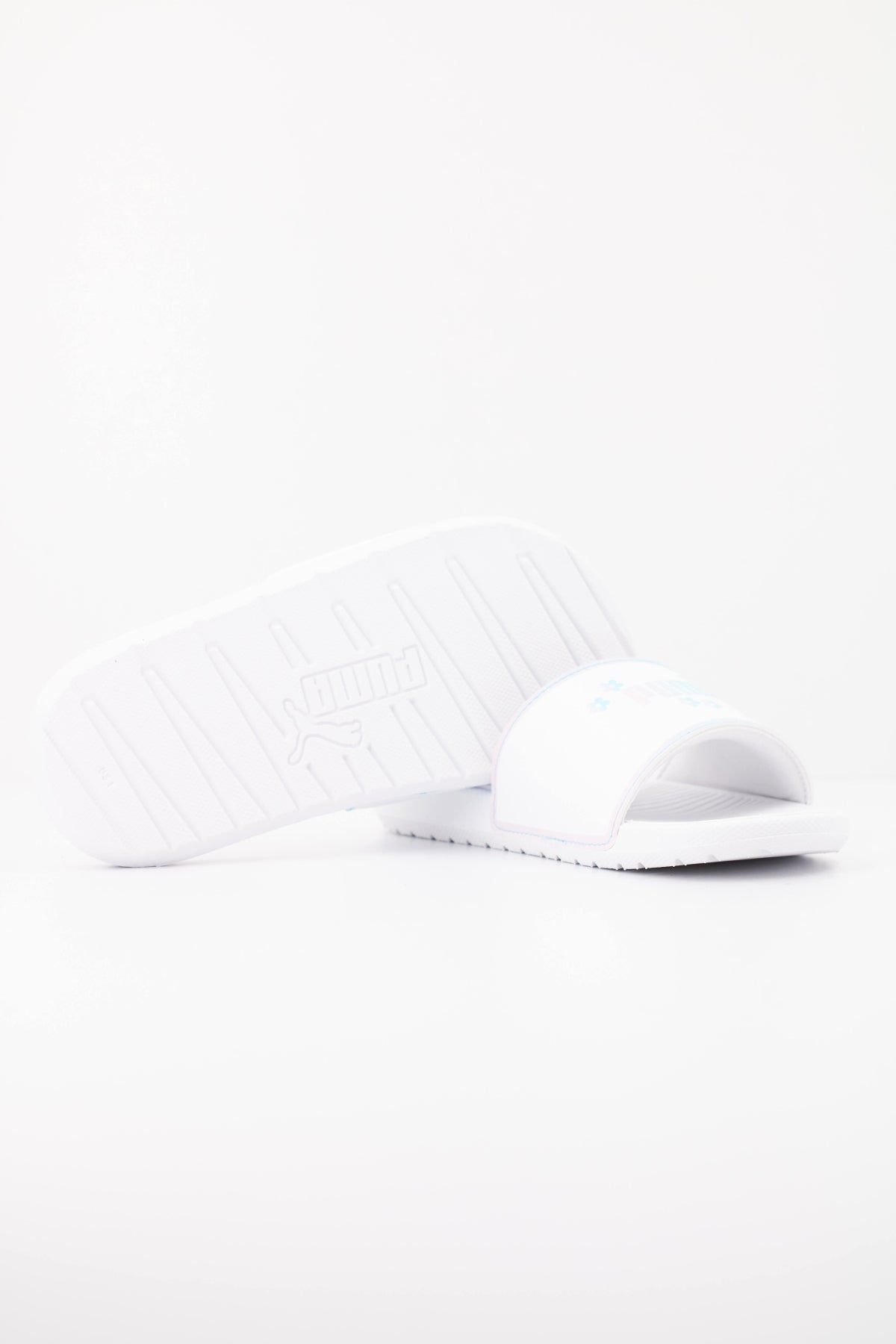 PUMA   en color BLANCO  (5)