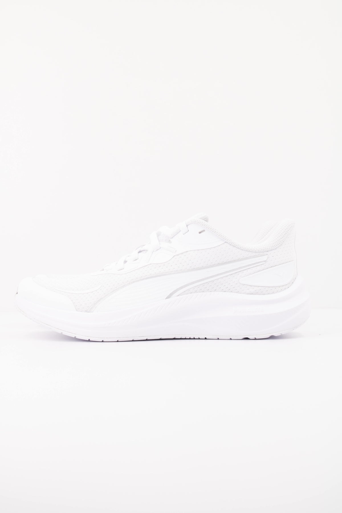PUMA   en color BLANCO  (1)