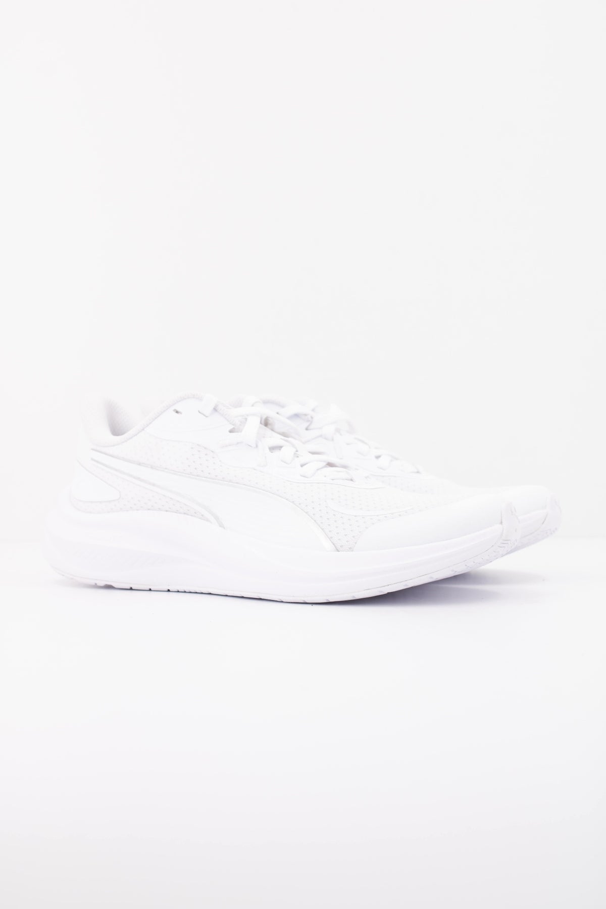 PUMA   en color BLANCO  (2)