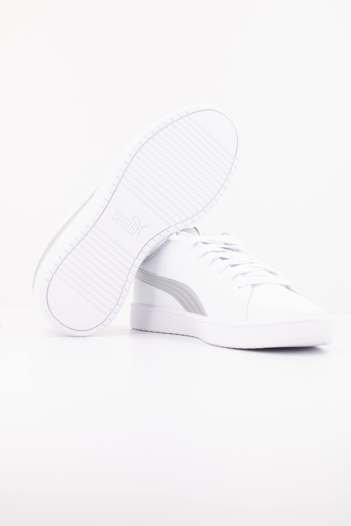 PUMA   en color BLANCO  (5)