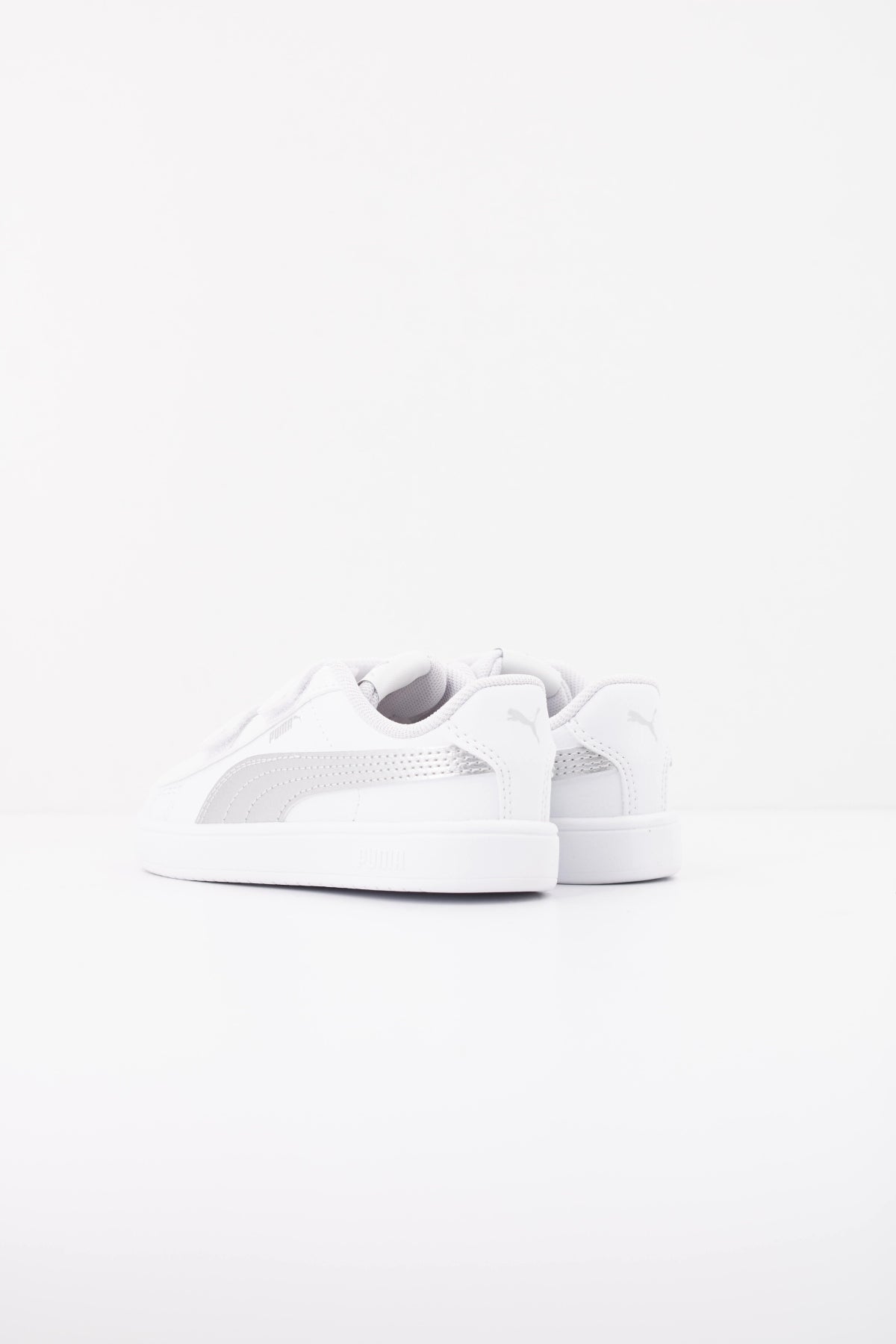 PUMA   en color BLANCO  (4)
