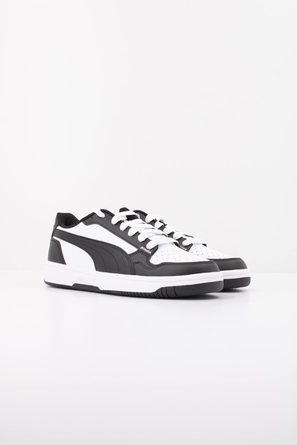 PUMA   en color NEGRO  (2)