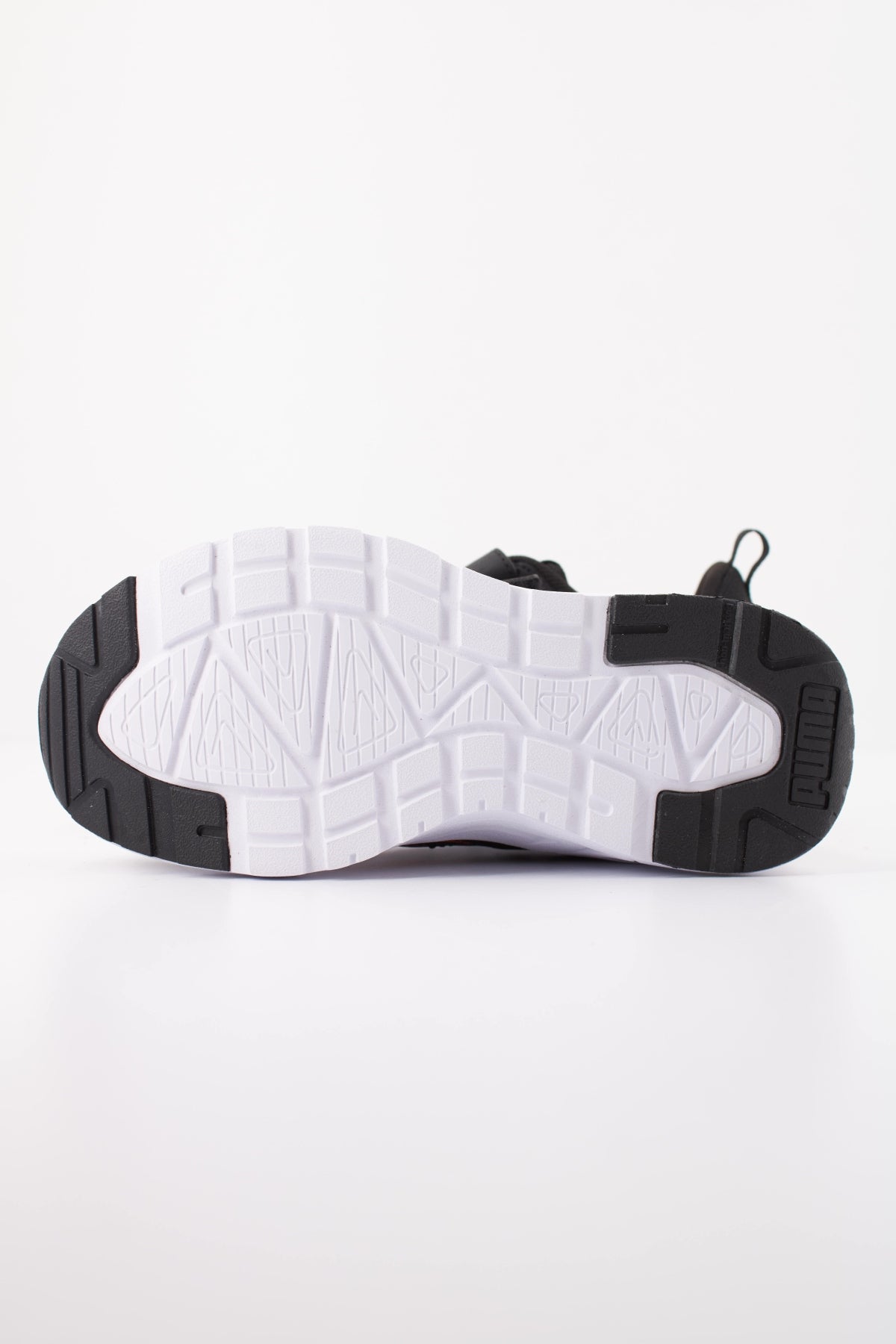 PUMA TRINITY  LT SPARKS AC+ PS en color NEGRO  (5)