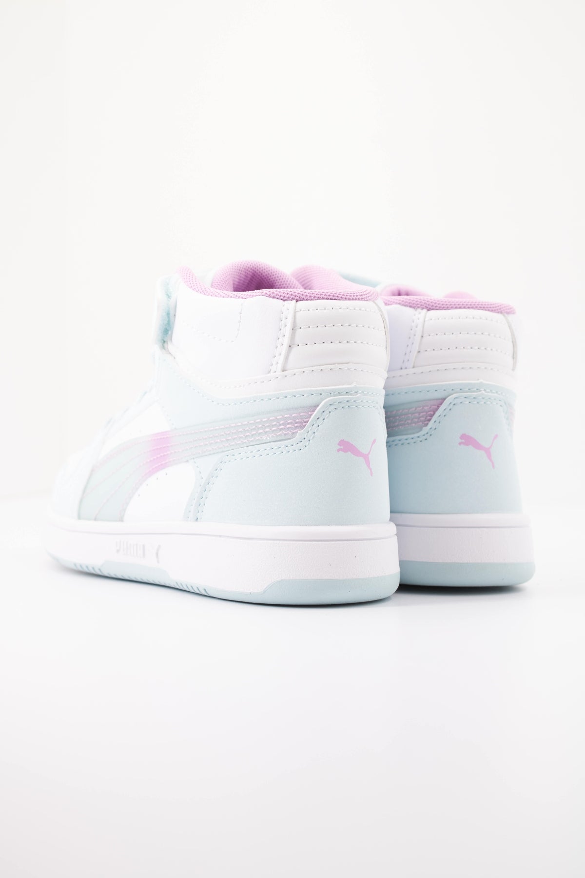 PUMA FADED GLOW AC+ PS en color BLANCO  (4)
