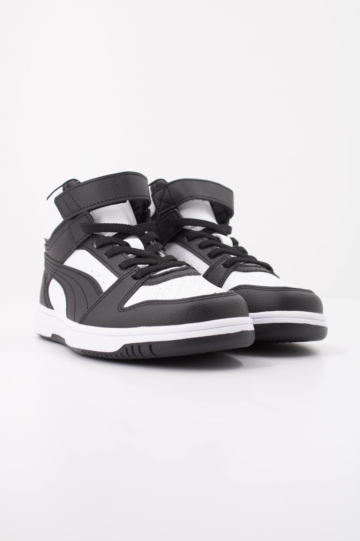PUMA REBOUND SLAM MID AC+PS en color NEGRO  (2)