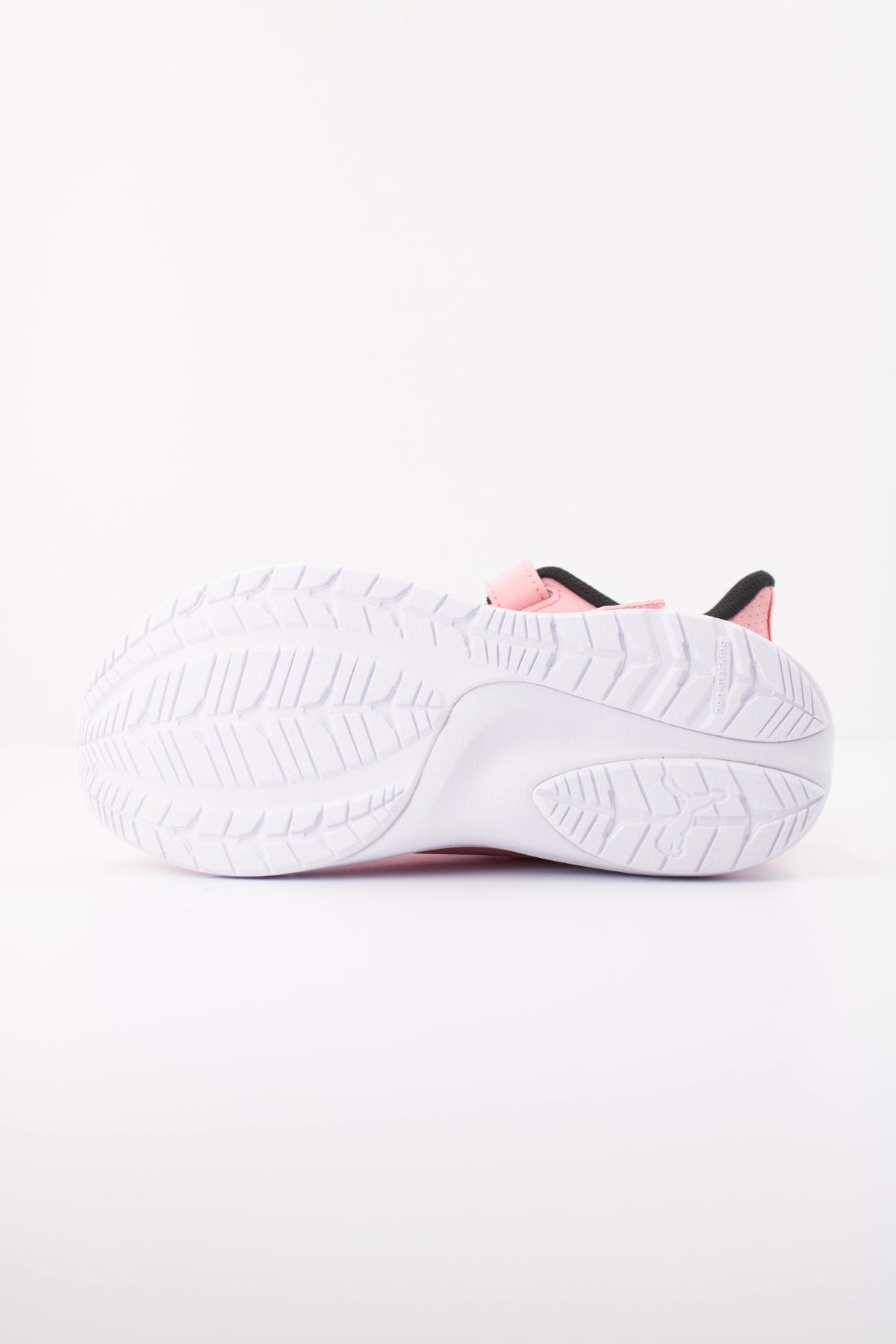 PUMA SKYROCKET  AC+ PS en color ROSA  (5)