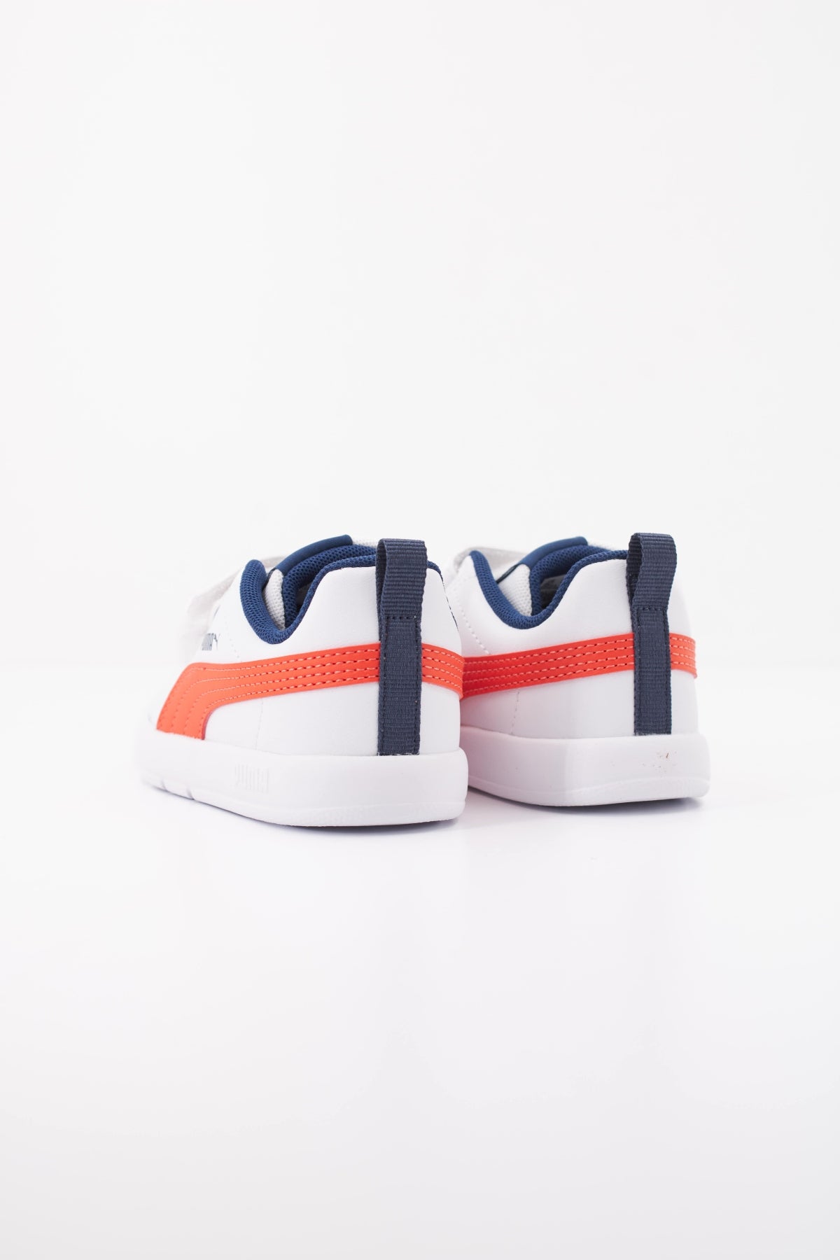 PUMA COURTFLEX V V INF en color BLANCO  (4)