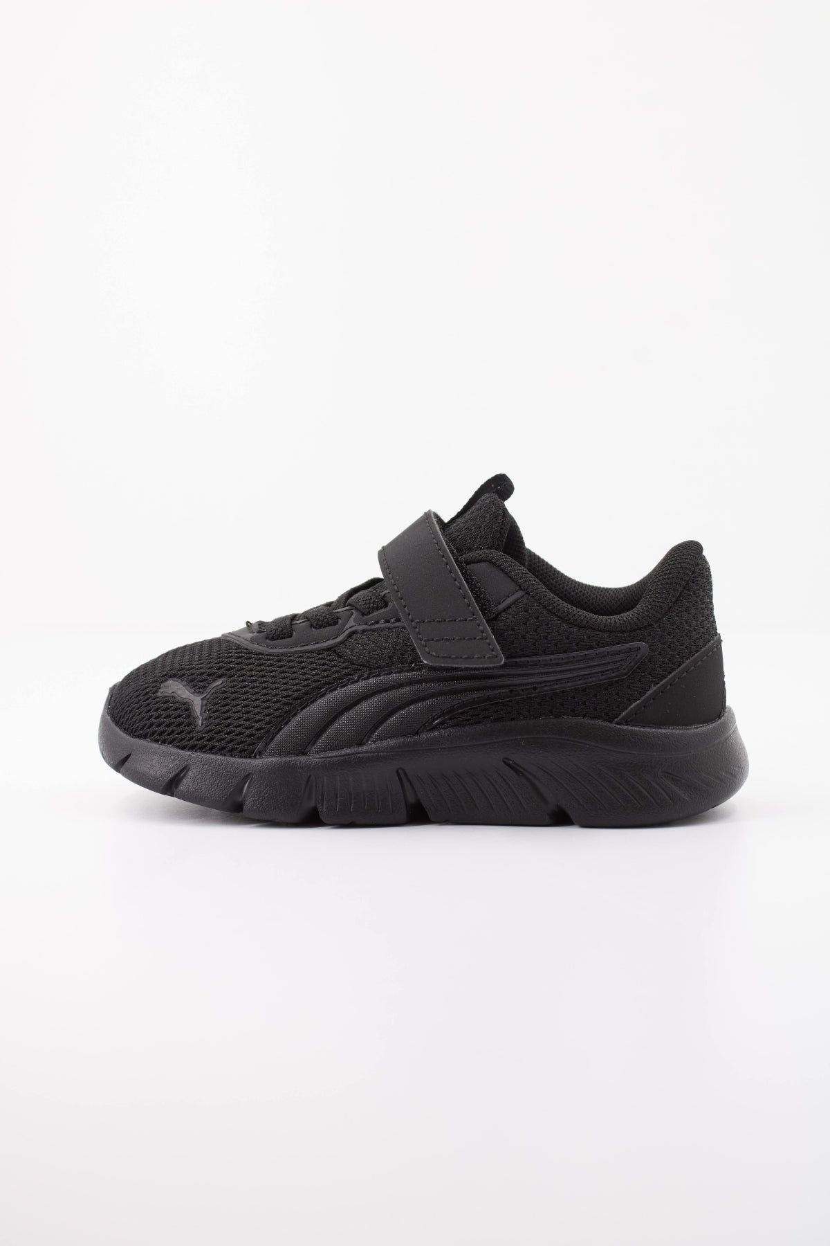 PUMA   en color NEGRO  (1)