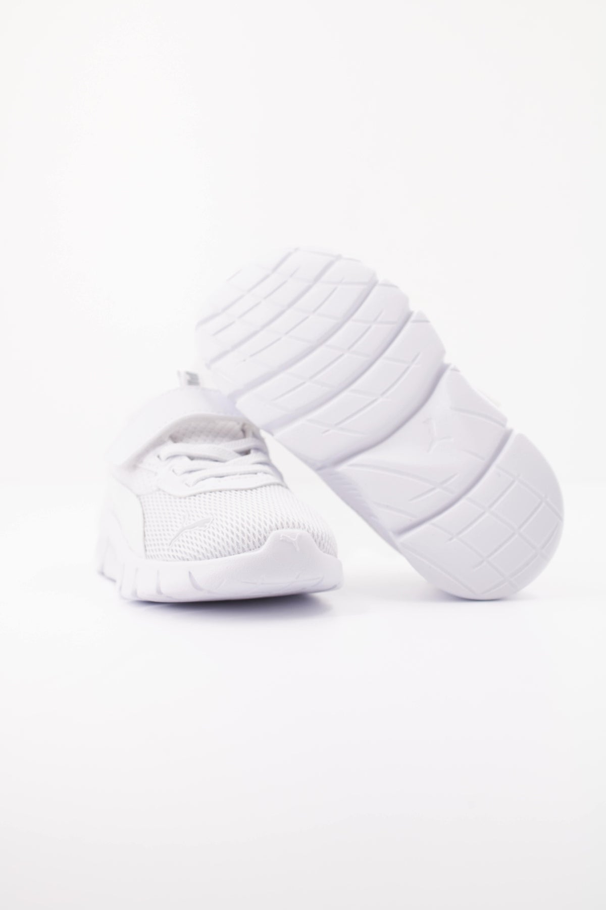 PUMA  en color BLANCO  (5)