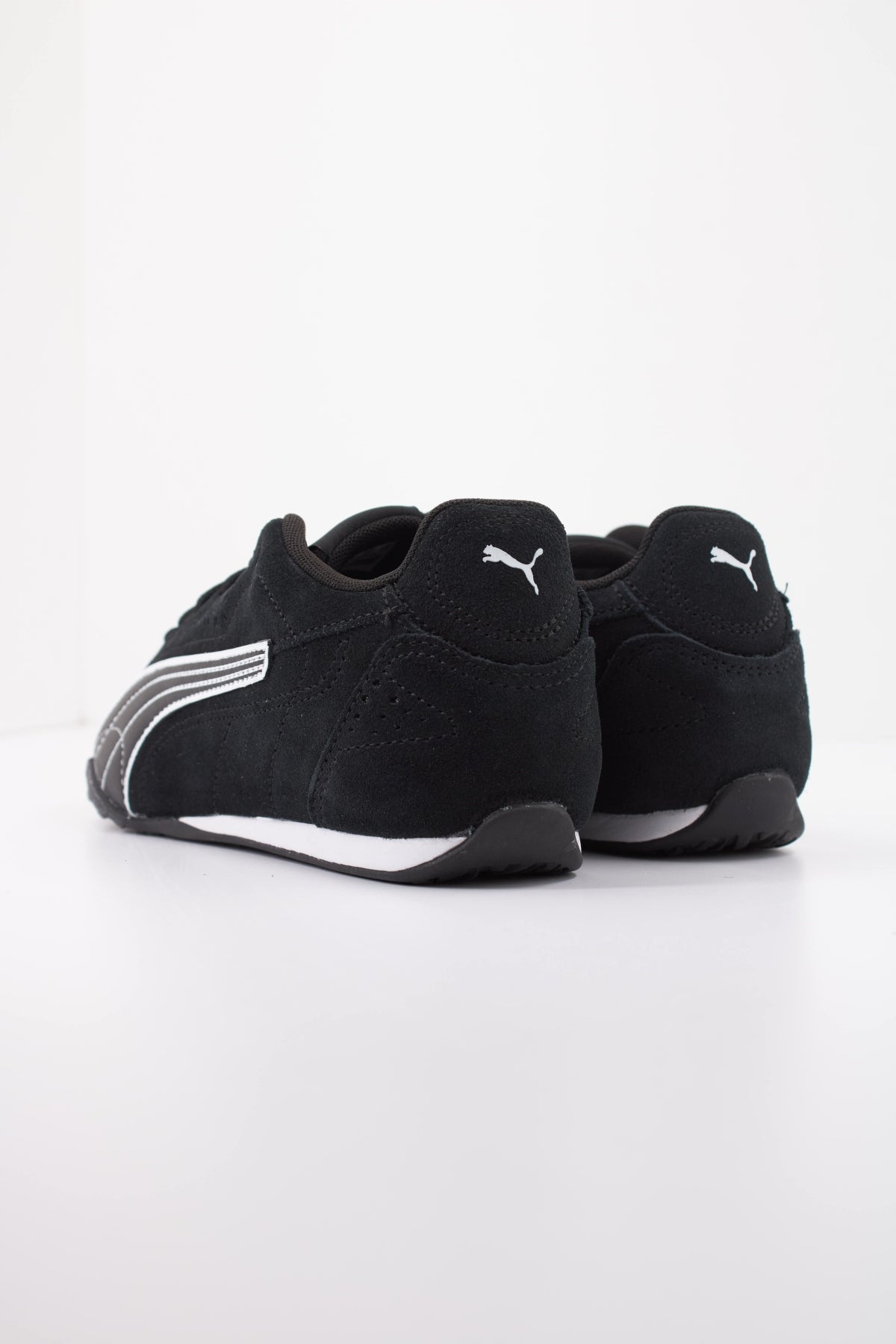 PUMA PUMA CATCH SD JR en color NEGRO  (4)