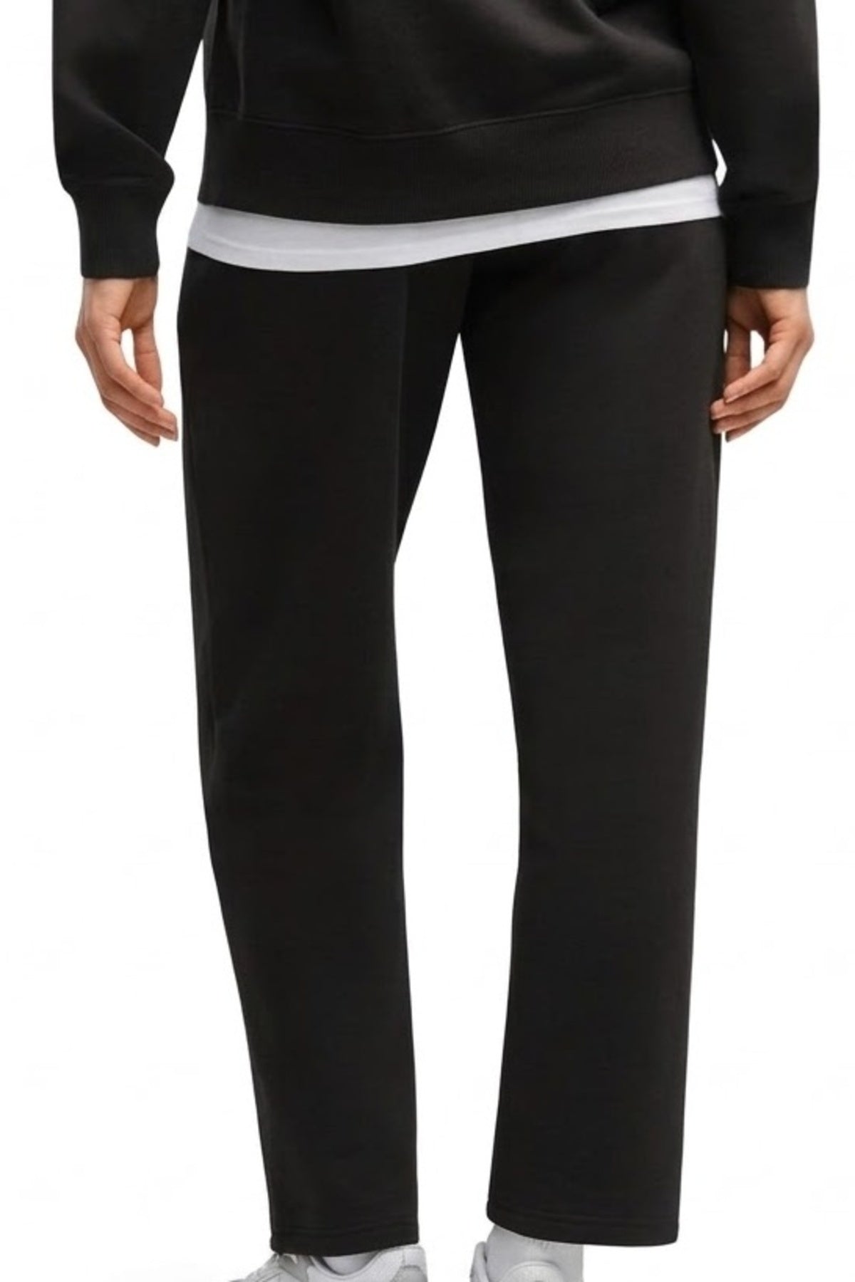 PUMA  COMFORT PANTS en color NEGRO  (2)