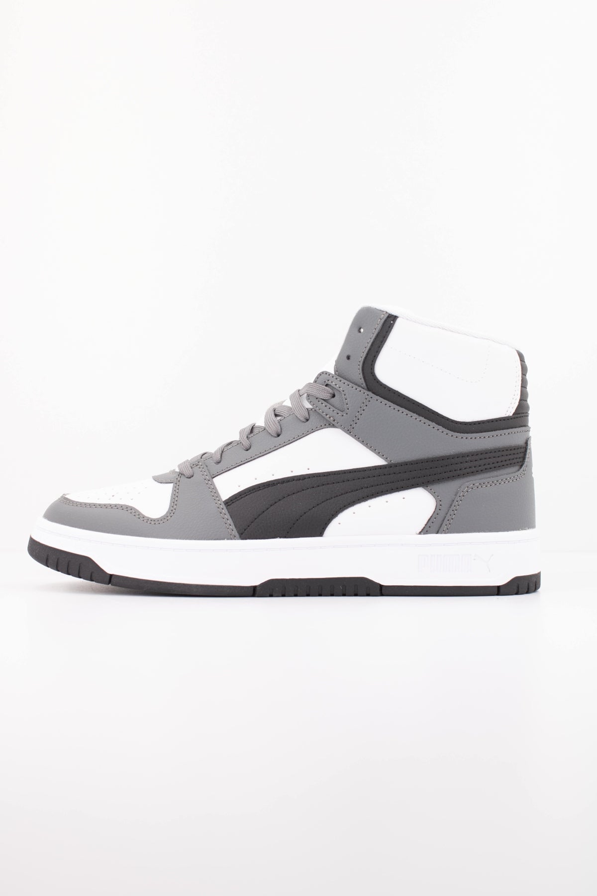 PUMA   en color GRIS  (1)
