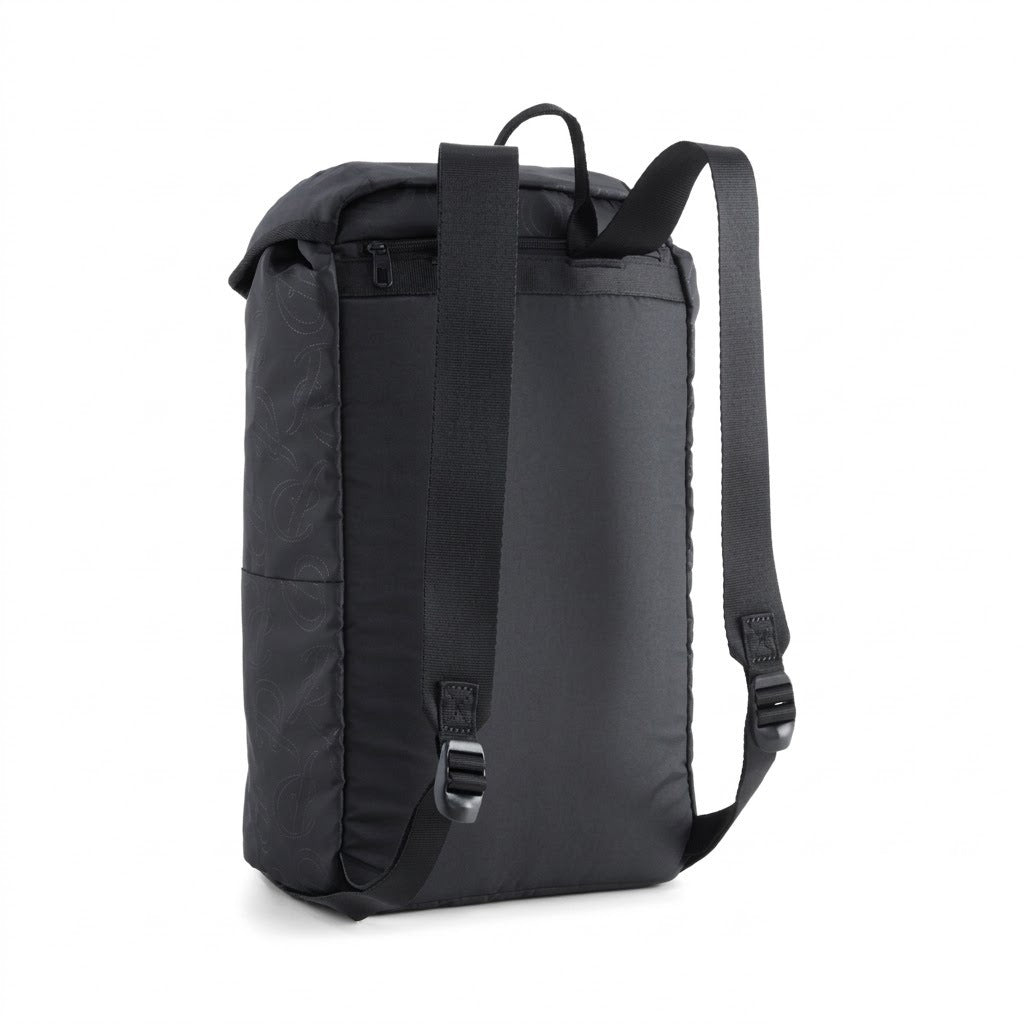 PUMA POP Small Backpack en color NEGRO  (5)