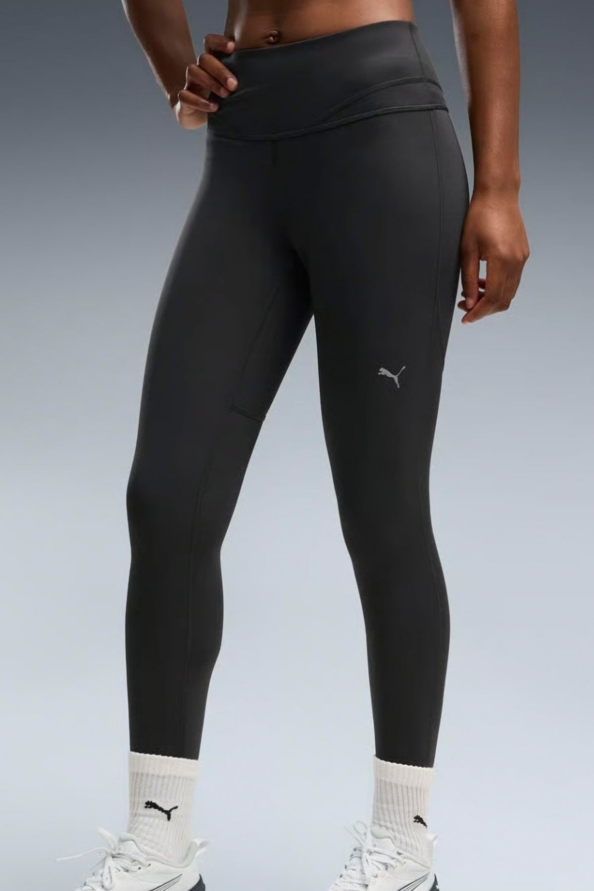 PUMA  SHAPE TIGHT  en color NEGRO  (1)