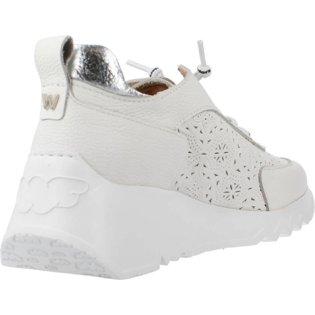 WONDERS EP en color BLANCO  (3)