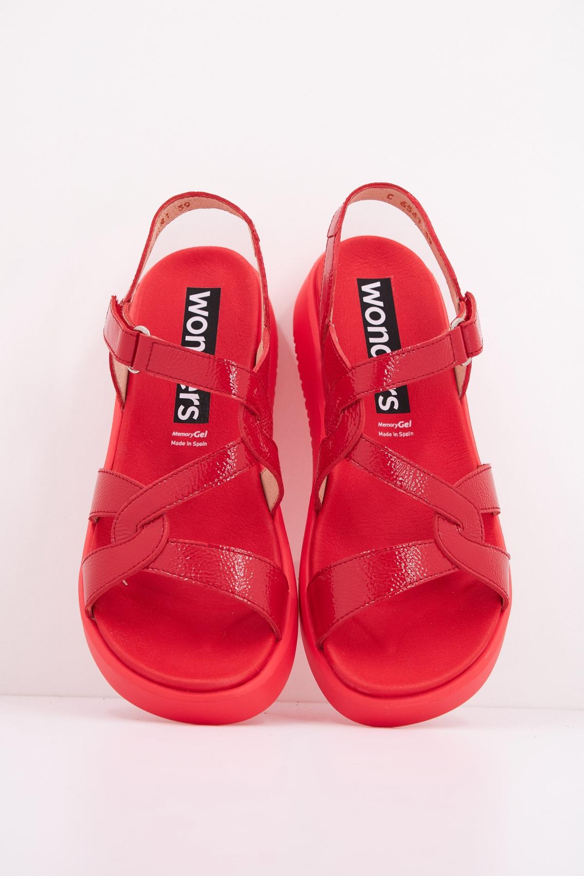 WONDERS C  en color ROJO  (3)