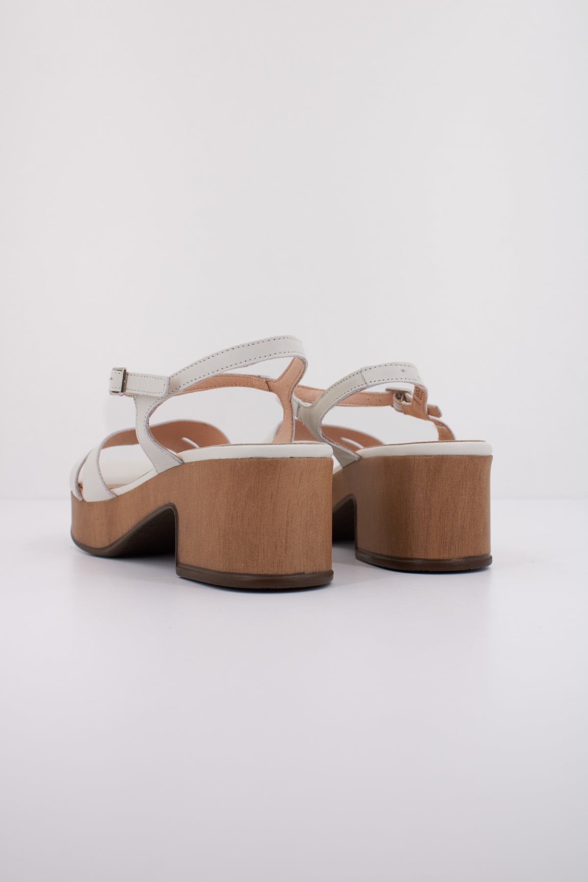 WONDERS DP en color BLANCO  (4)