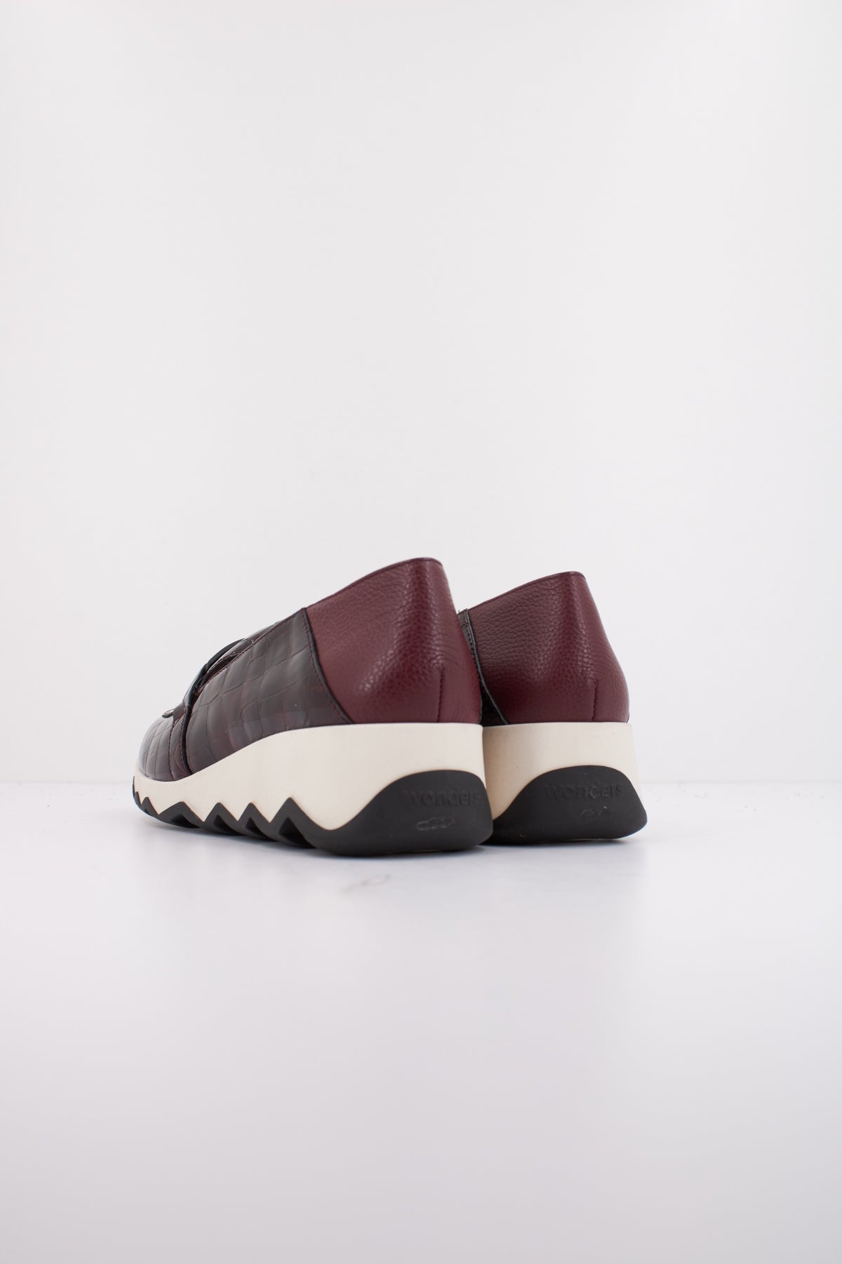 WONDERS GARDA WILD en color BURDEOS  (4)