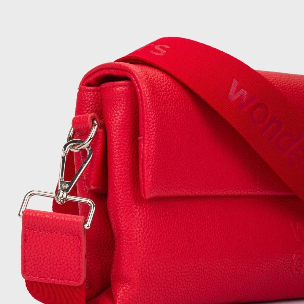 WONDERS WB  en color ROJO  (5)
