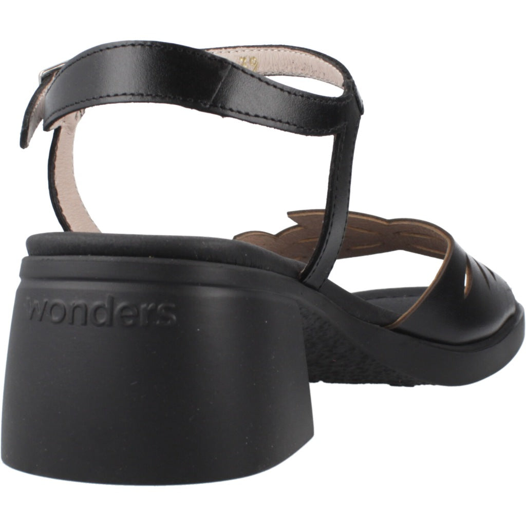 WONDERS D en color NEGRO  (3)