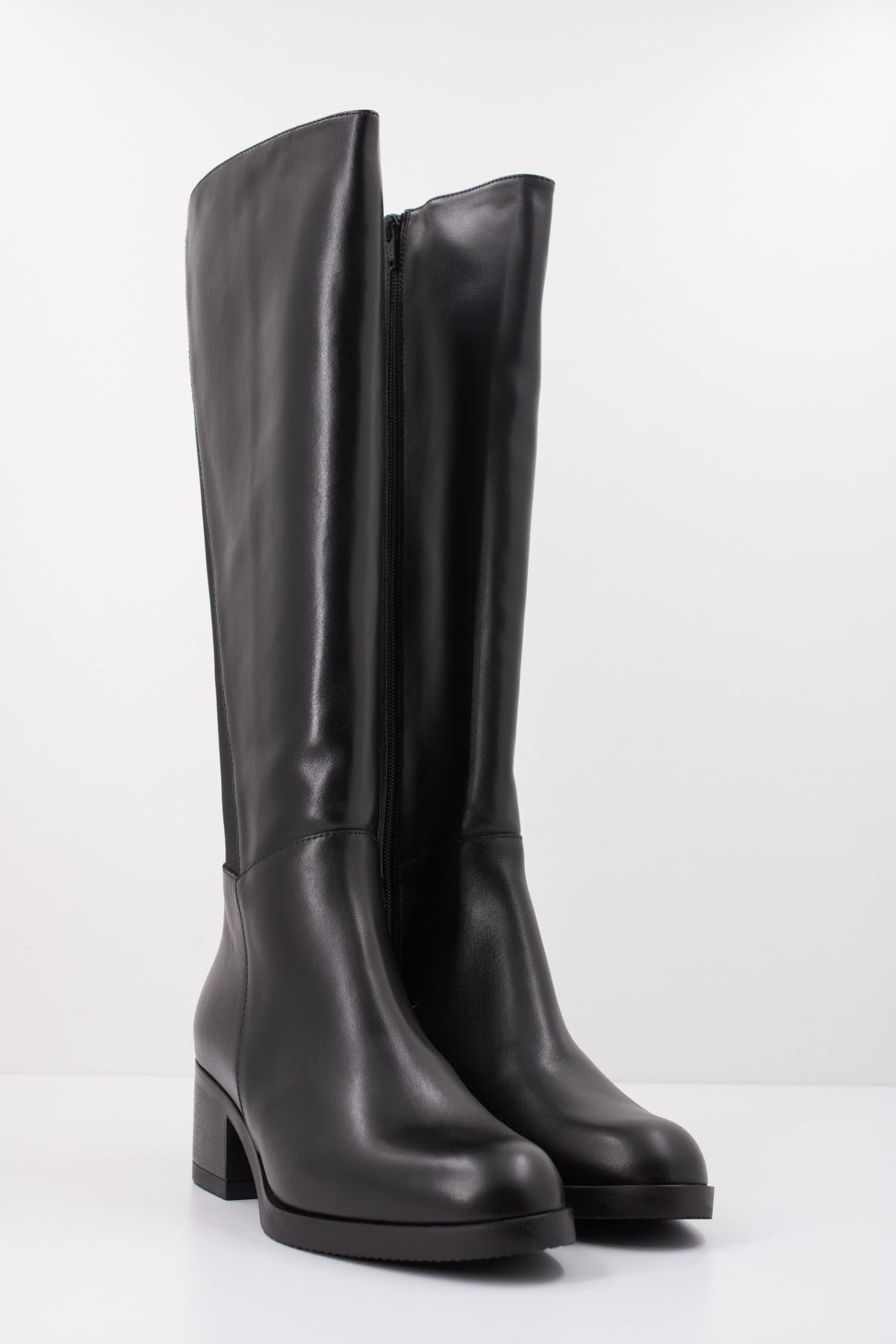 WONDERS G BOTA ISY en color NEGRO  (2)