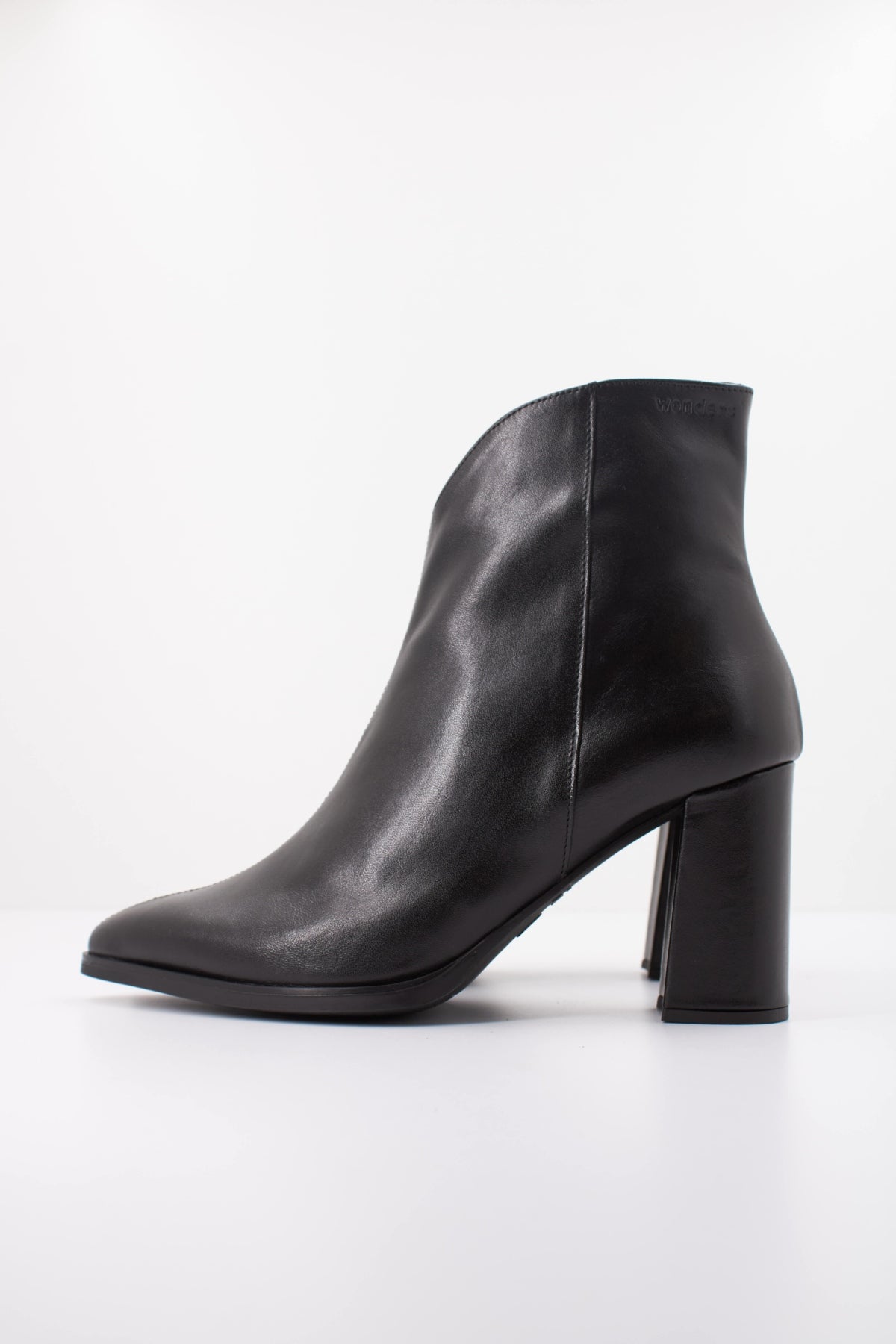 WONDERS M BOTIN VELVET en color NEGRO  (1)