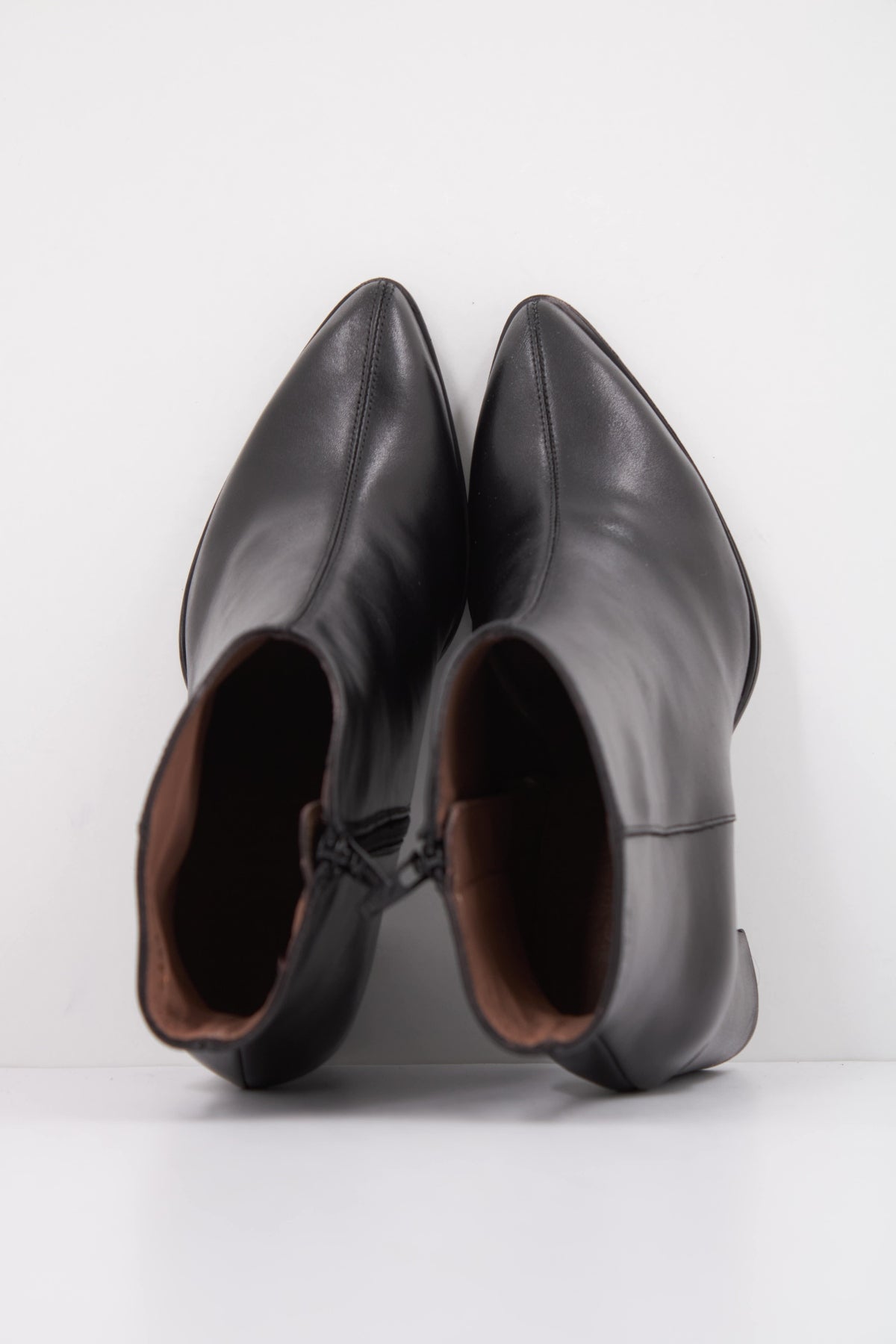 WONDERS M BOTIN VELVET en color NEGRO  (3)
