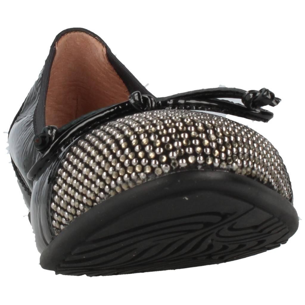 WONDERS A  en color NEGRO  (6)