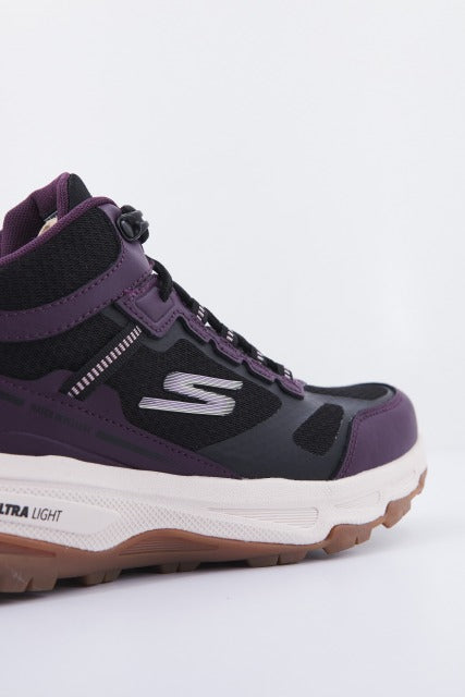 SKECHERS GO RUN TRAIL ALTITUDE HIGHL en color NEGRO  (3)