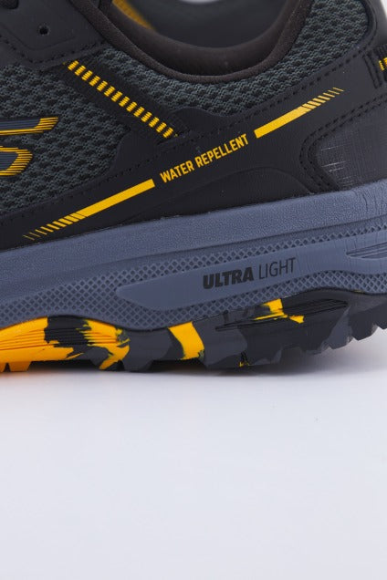 SKECHERS GO RUN TRAIL en color NEGRO  (3)