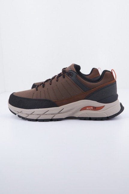 SKECHERS ARCH FIT BAXTER YOREN en color MARRON  (2)