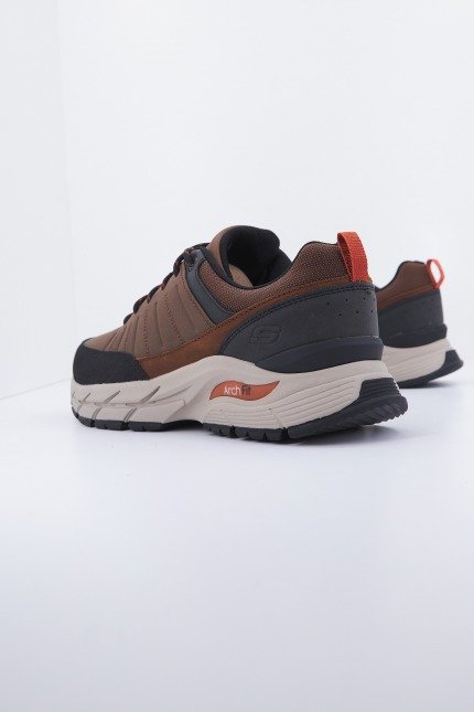 SKECHERS ARCH FIT BAXTER YOREN en color MARRON  (3)