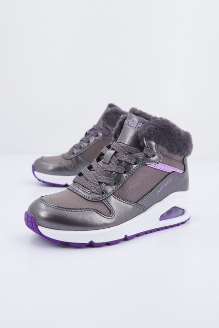 SKECHERS UNO COZY ON AIR en color GRIS  (2)