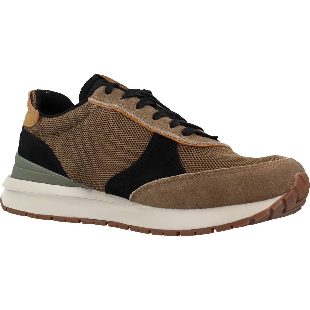 SKECHERS MIYOTO en color MARRON  (5)