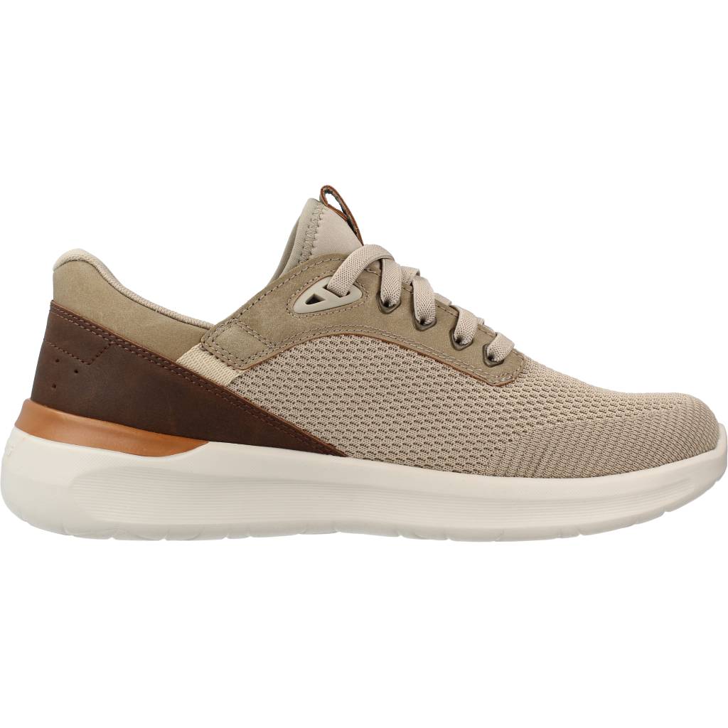 SKECHERS LASITER en color MARRON  (4)