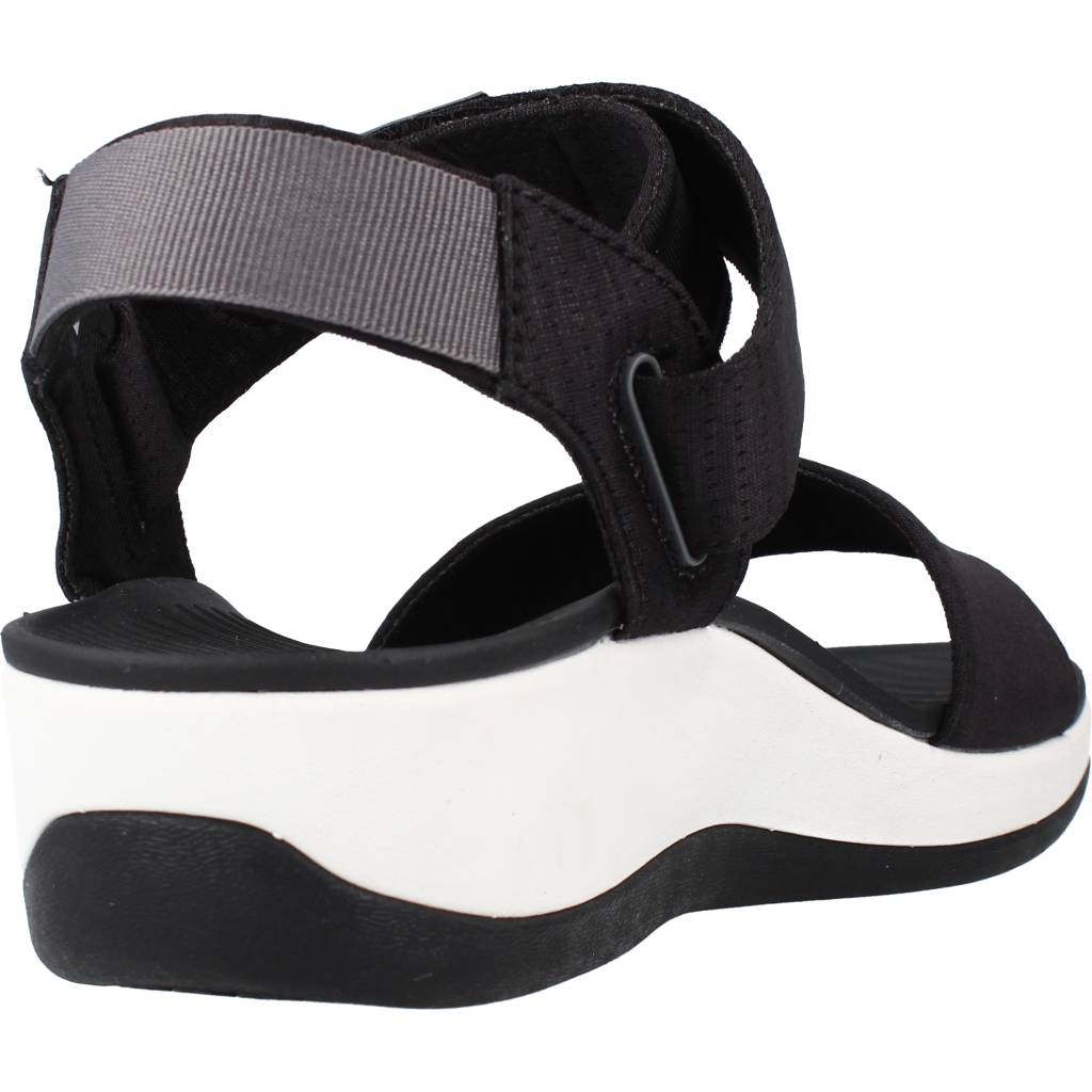SKECHERS ARCH FIT SUNSHINE en color NEGRO  (3)