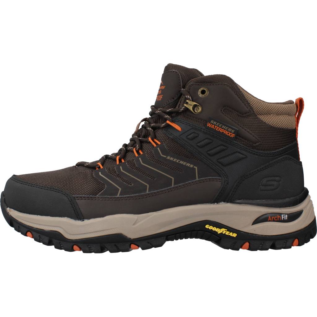 SKECHERS ARCH FIT DAWSON en color MARRON  (2)