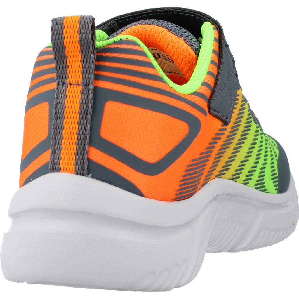 SKECHERS GO RUN  en color VERDE  (3)