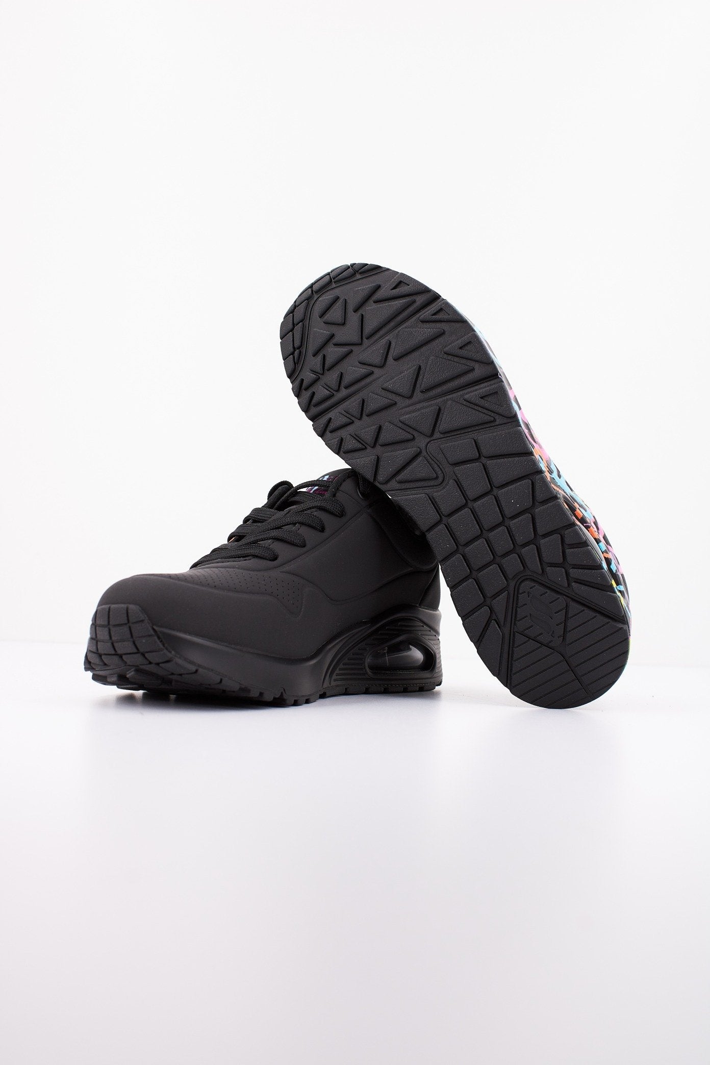SKECHERS UNO en color NEGRO  (4)