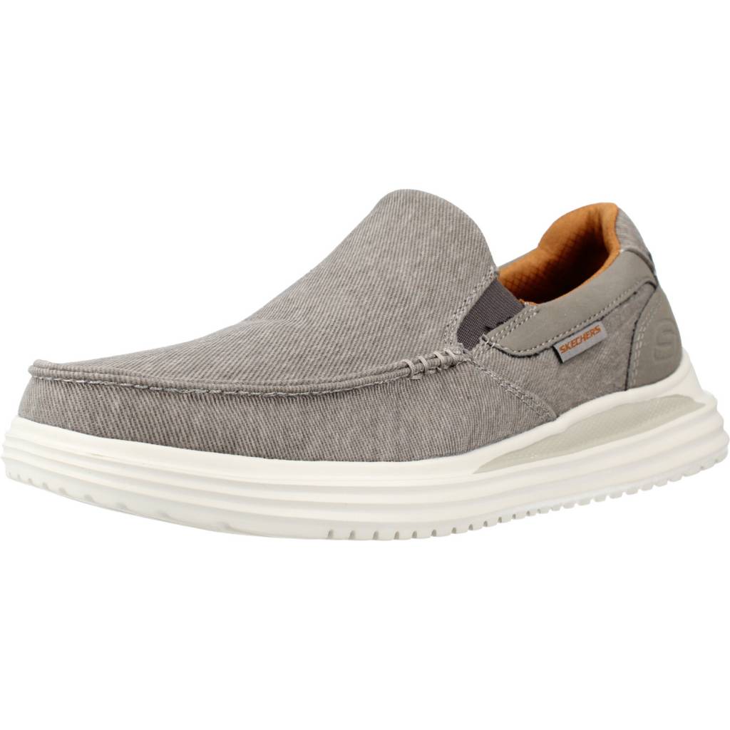 SKECHERS  PROVEN - MOC en color MARRON  (1)