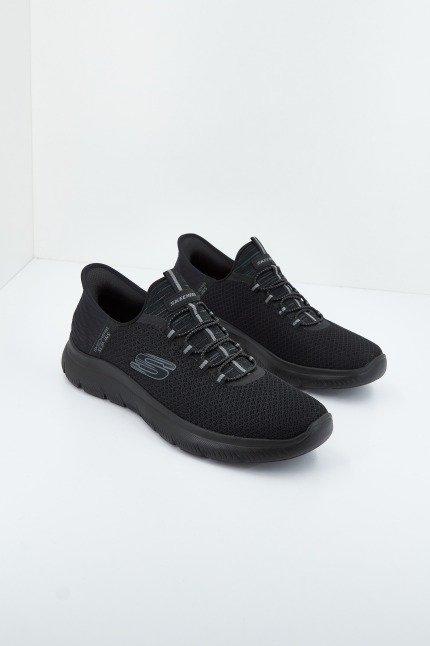 SKECHERS SLIP INS: SUMMITS en color NEGRO  (1)