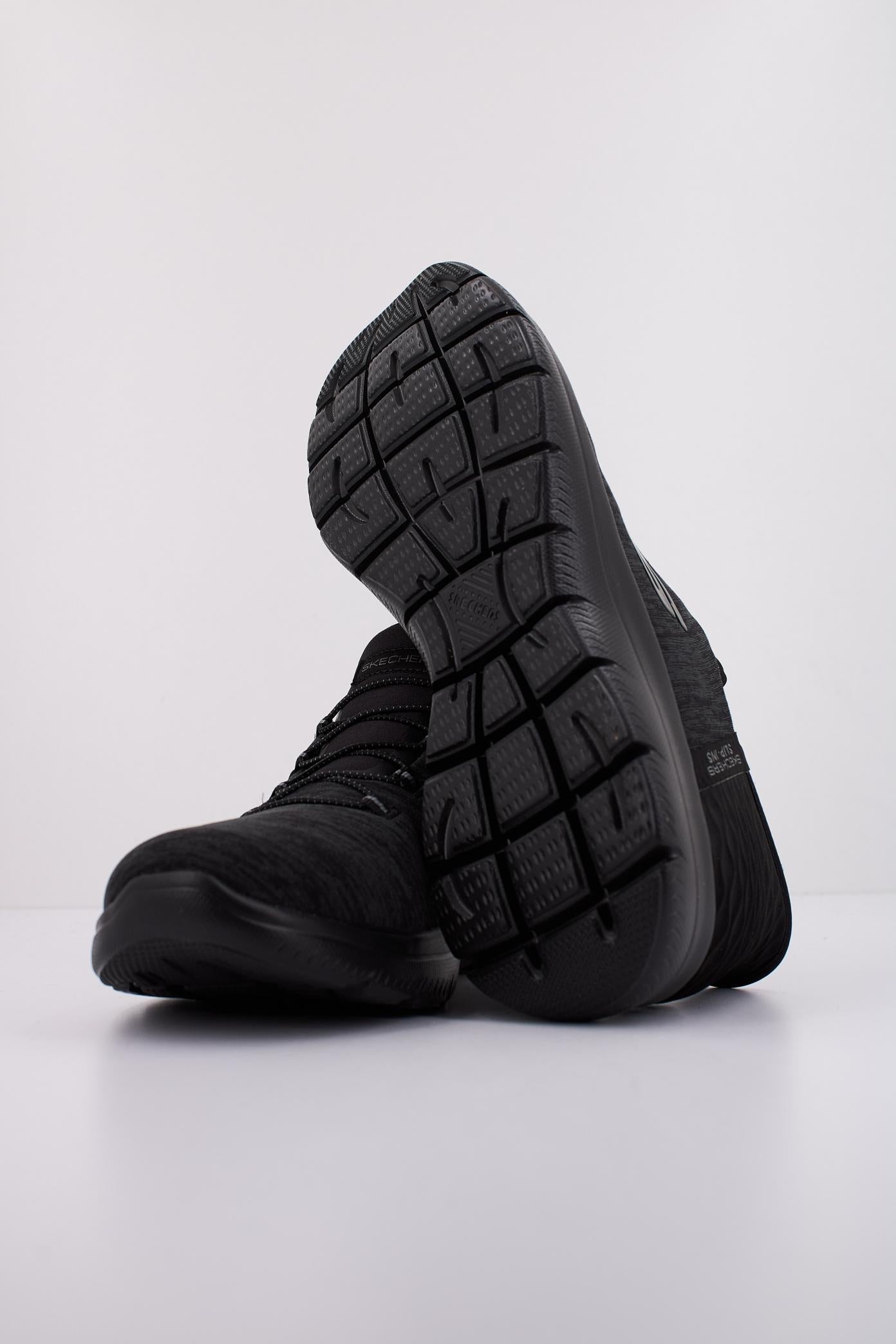 SKECHERS SLIP-INS SUMMITS- DAZZLING HAZE en color NEGRO  (5)
