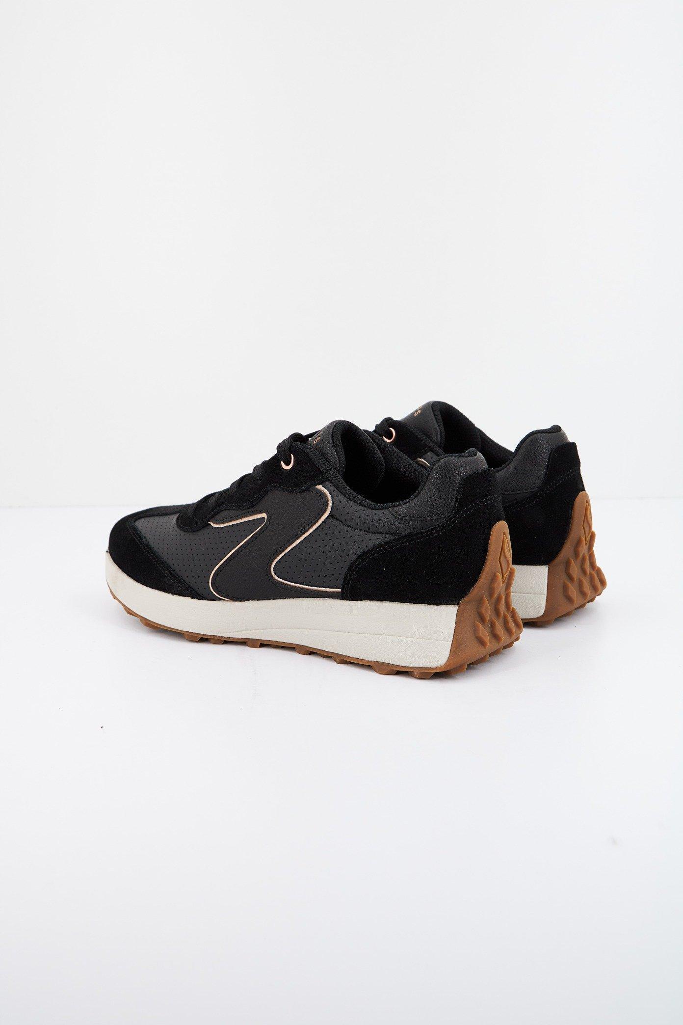 SKECHERS  en color NEGRO  (3)