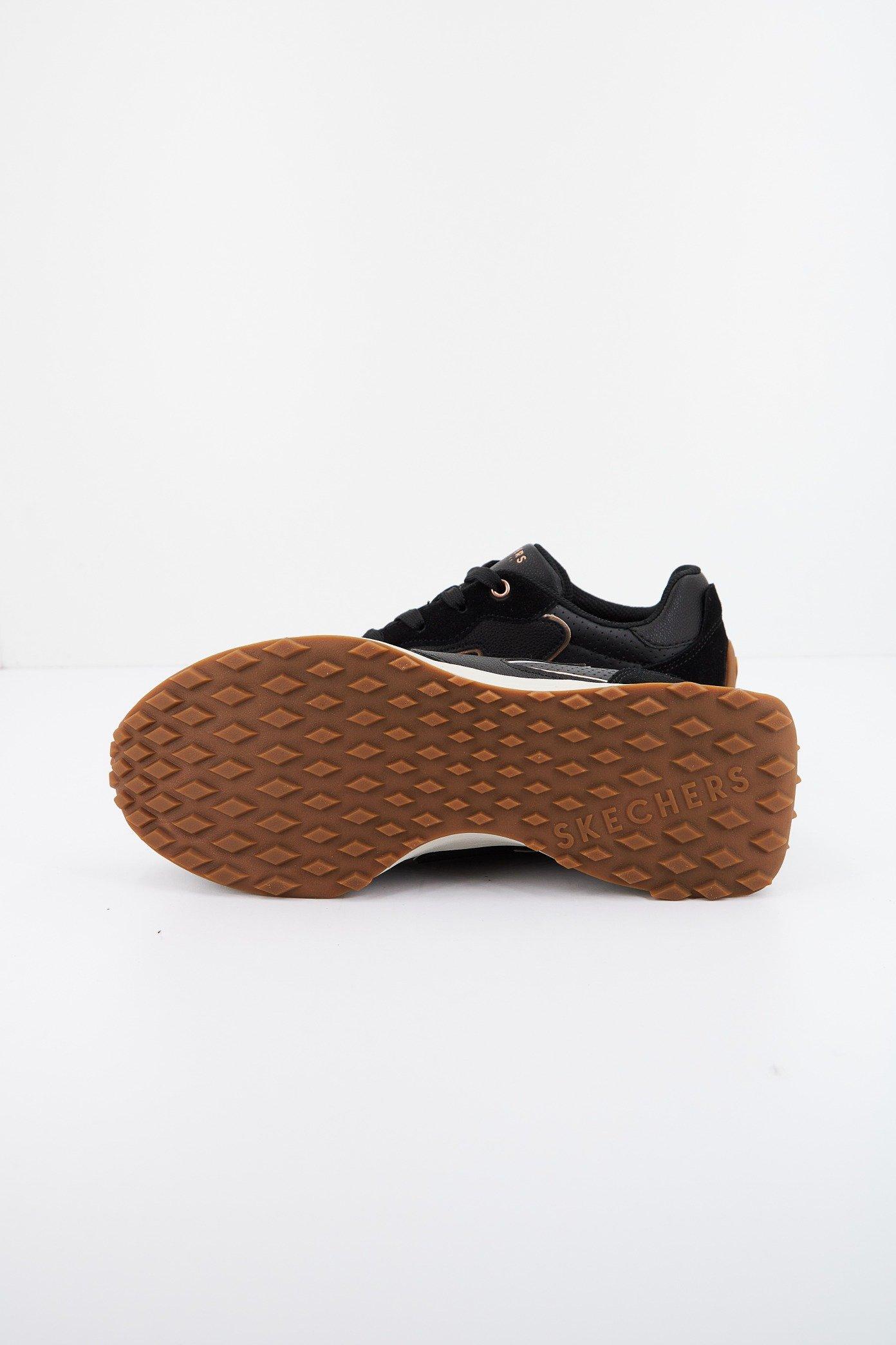 SKECHERS  en color NEGRO  (4)