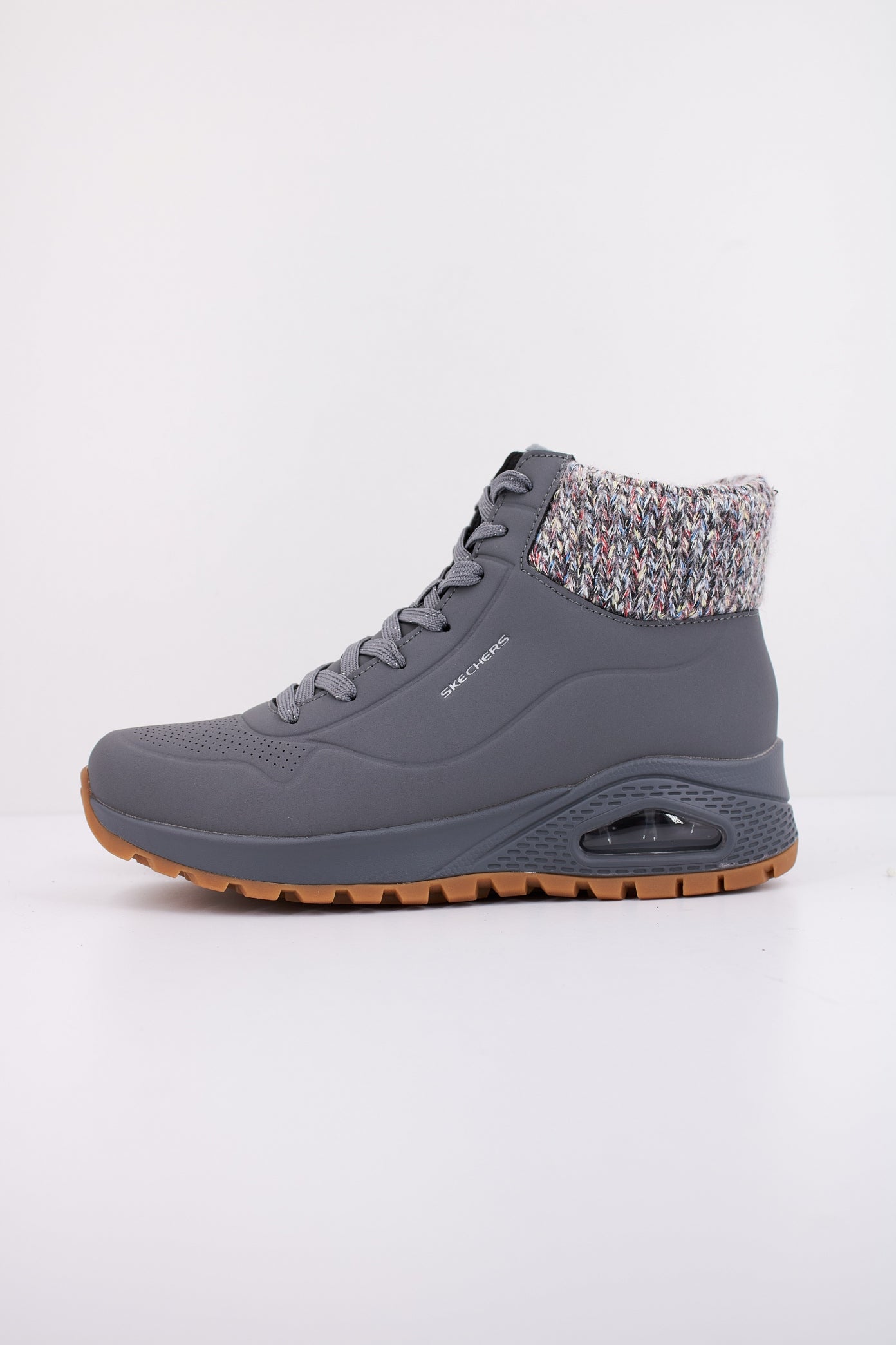 SKECHERS UNO RUGGED en color GRIS  (1)