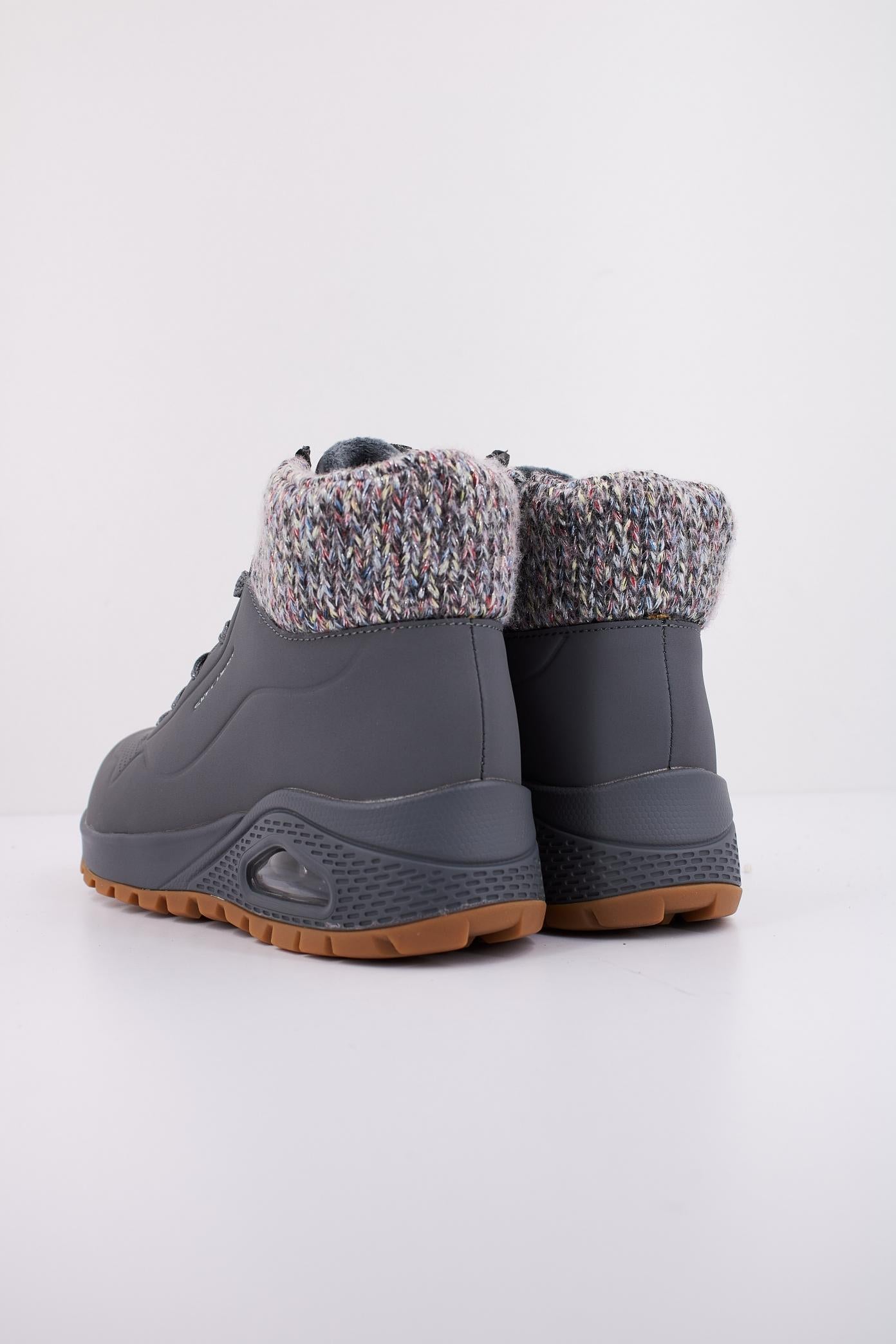 SKECHERS UNO RUGGED en color GRIS  (4)