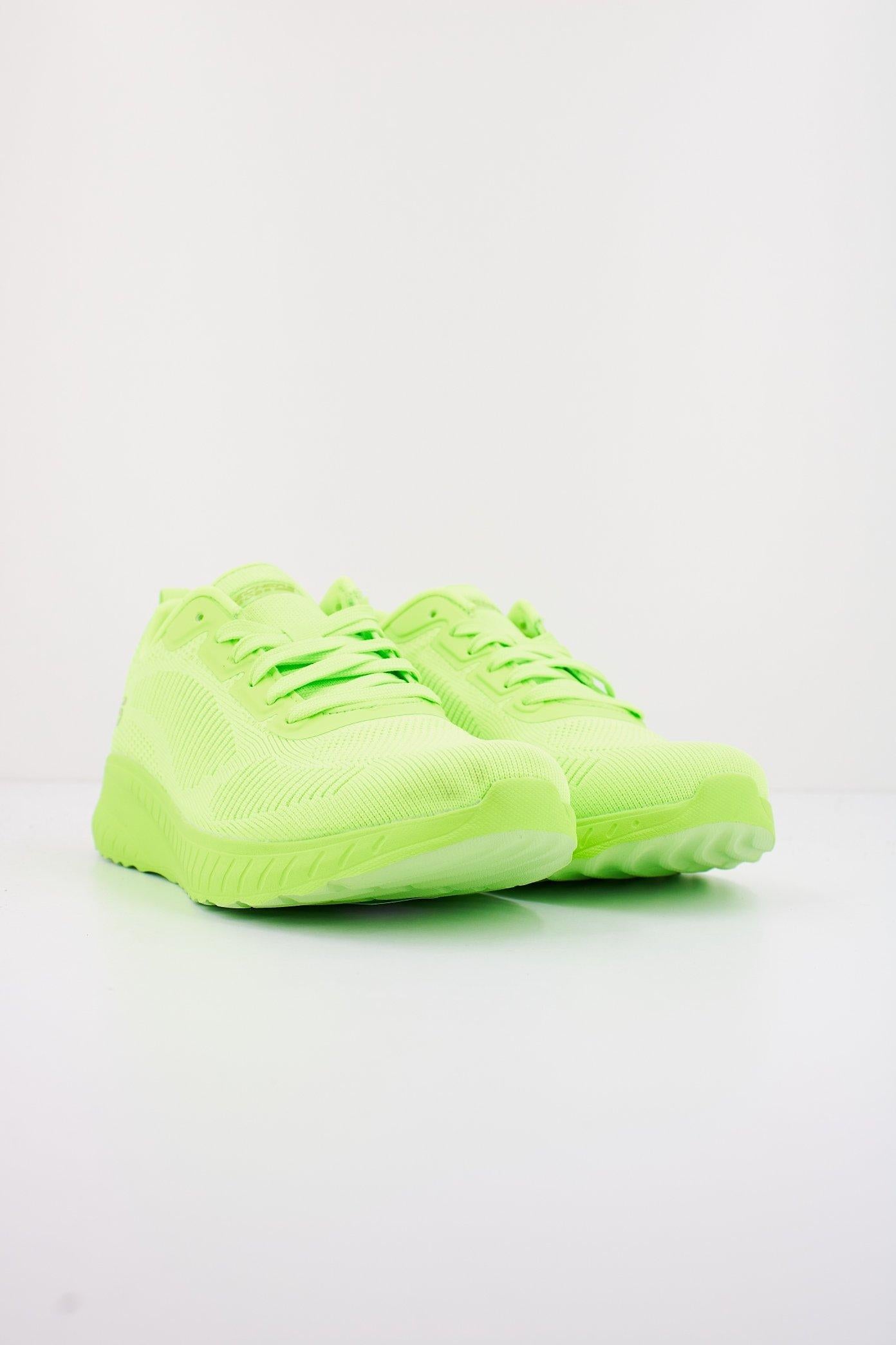 SKECHERS BOBS SQUAD CHAOS en color VERDE  (2)