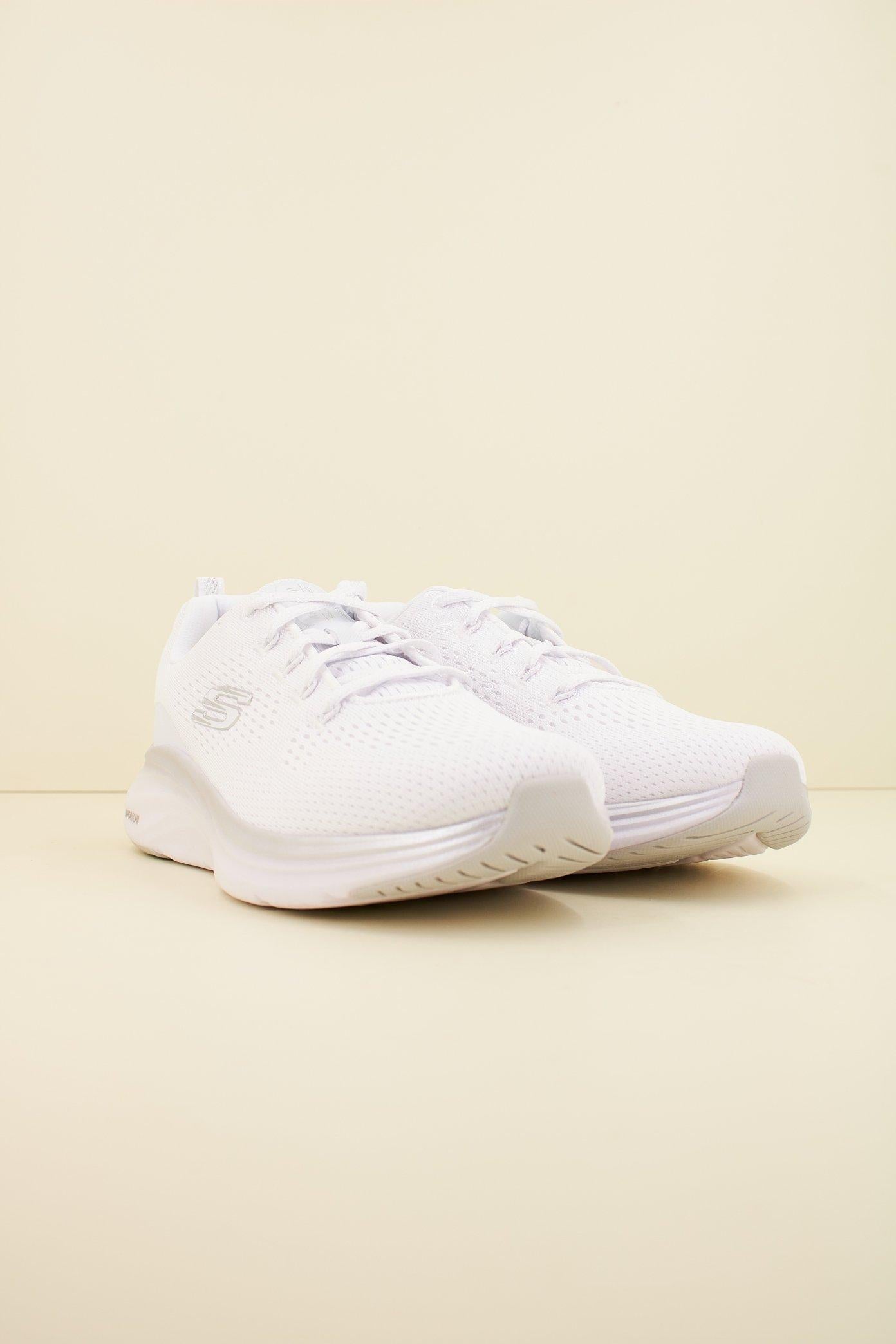SKECHERS S  en color BLANCO  (2)